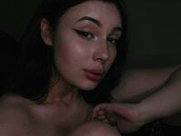 Recent Screen Shot of -hOtMary-