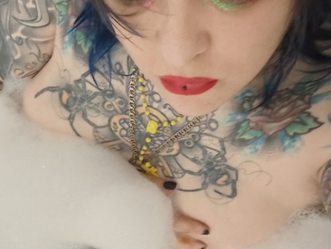 Recent Screen Shot of 999Girthmother666