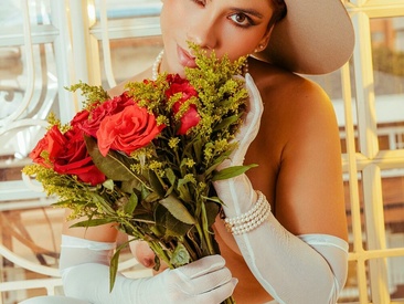 Recent Screen Shot of Alice_Barry