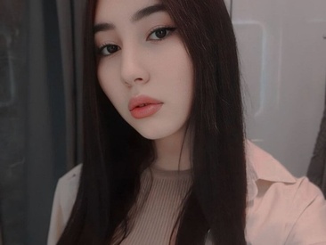 Recent Screen Shot of Alice_puff