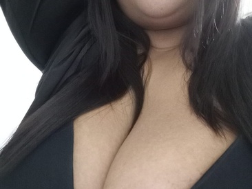 Recent Screen Shot of AmaiaBoobs