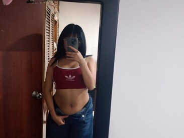 Recent Screen Shot of AngieRousse_