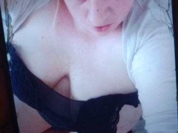 Recent Screen Shot of AnnStefani@xh