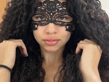 Recent Screen Shot of Annaliaaaaaa