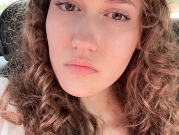 Recent Screen Shot of ArianaArtus