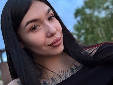 Recent Screen Shot of ArianaWalker77