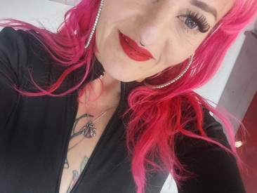 Recent Screen Shot of AzuraRousse