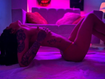 Recent Screen Shot of Baby_kinky--