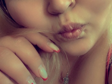 Recent Screen Shot of BeckiXrose