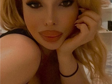 Recent Screen Shot of Bella_Noir_