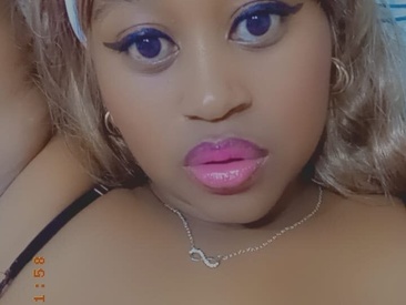 Recent Screen Shot of CURVYBUBBLEZ