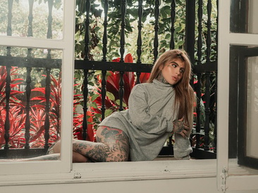 Recent Screen Shot of CarlaBrunni