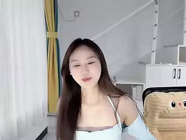 Recent Screen Shot of Cassie-20