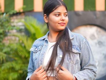 Recent Screen Shot of Charu076