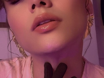 Recent Screen Shot of Cloe_Bonne