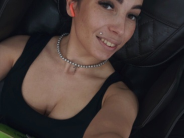 Recent Screen Shot of Conny_Shellie