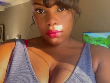 Recent Screen Shot of Currveybabyxxx