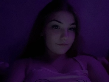 Recent Screen Shot of Emily_Sweety__