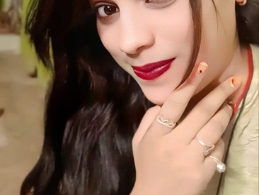 Recent Screen Shot of Gauri_hot