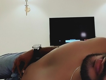 Recent Screen Shot of Jenni11Live