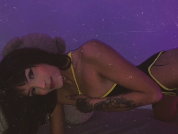 Recent Screen Shot of KIMMIE_01