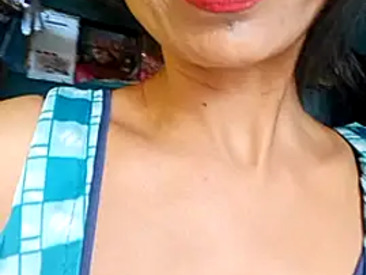 Recent Screen Shot of Kajal-Mehra