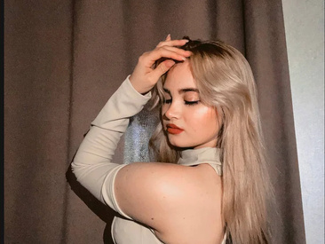 Recent Screen Shot of KariJarecke