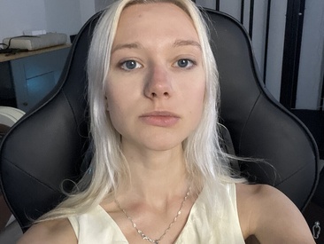 Recent Screen Shot of Laura_Chaplin