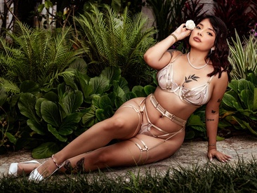 Recent Screen Shot of LisaMonroe_