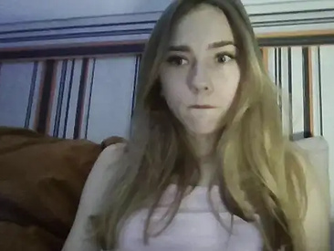 Recent Screen Shot of Loveyy_Doveyy