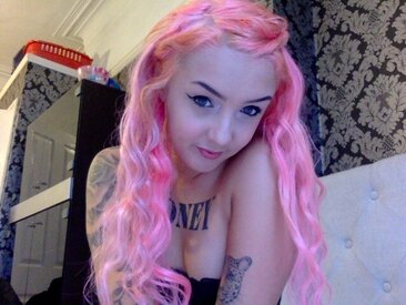 Recent Screen Shot of LucyLuxee19