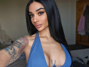 Recent Screen Shot of LucyMiax