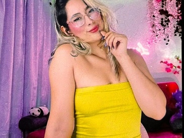 Recent Screen Shot of LunaaGrey_