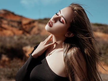 Recent Screen Shot of MarianaVillaloboz