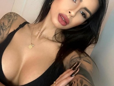 Recent Screen Shot of MiaBangz