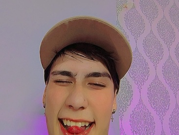 Recent Screen Shot of Michael_twink_