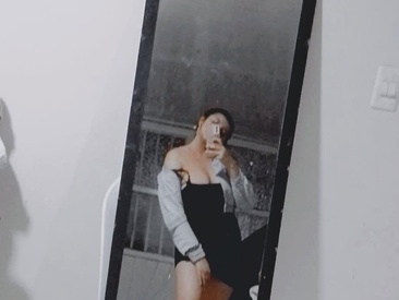 Recent Screen Shot of MilfBlonde_