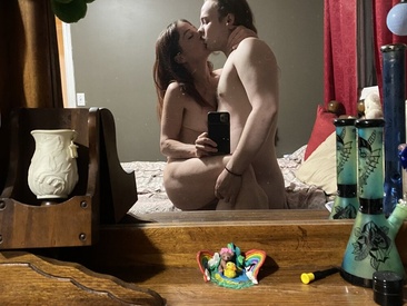Recent Screen Shot of Milfwithyoungandhung