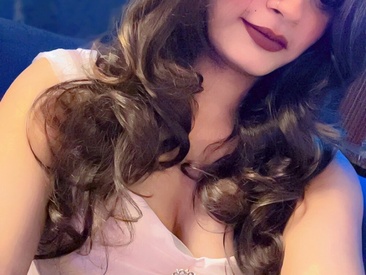 Recent Screen Shot of Miss_kainaat890