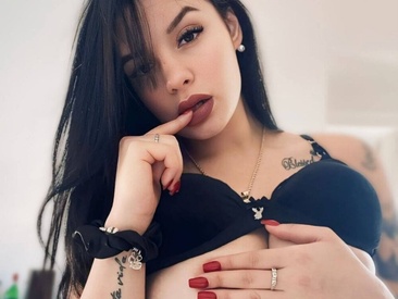 Recent Screen Shot of Misslilcurvyy