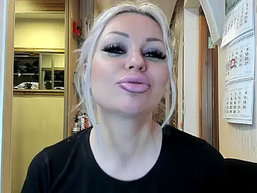 Recent Screen Shot of Mistress_SabrinaX