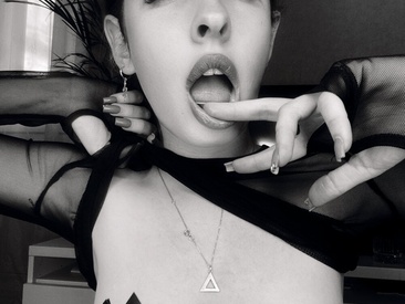 Recent Screen Shot of MollyBer