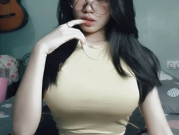 Recent Screen Shot of Mon_babyy