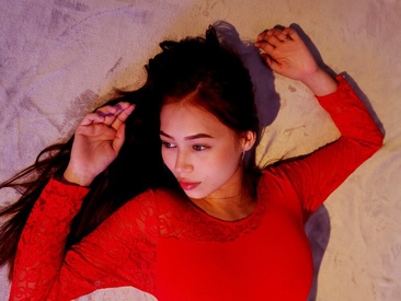 Recent Screen Shot of Naomi_Rousse