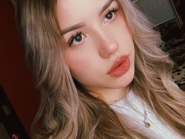 Recent Screen Shot of NastyaKiss1