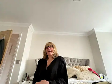 Recent Screen Shot of NaughtyTraceyCougar