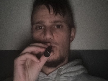 Recent Screen Shot of OhneGummiKleveReal