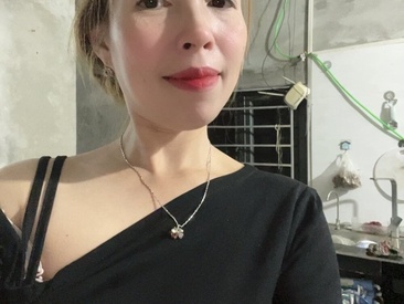 Recent Screen Shot of Old_girl