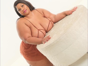 Recent Screen Shot of PIXIEBITCHXXX26