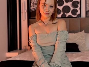 Recent Screen Shot of PaigeHalliwell_